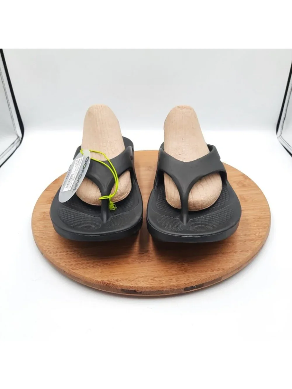OOfos OOriginal Mens Size 9 (W11) Sandals Black Recovery Gym Workout Slip On NEW